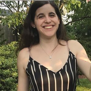 Meet your Posher, Laura